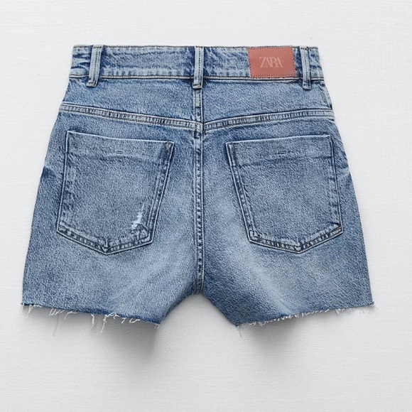NEW! HP 🥳🥳🥳Zara Seamless Denim Shorts - Picture 7 of 13